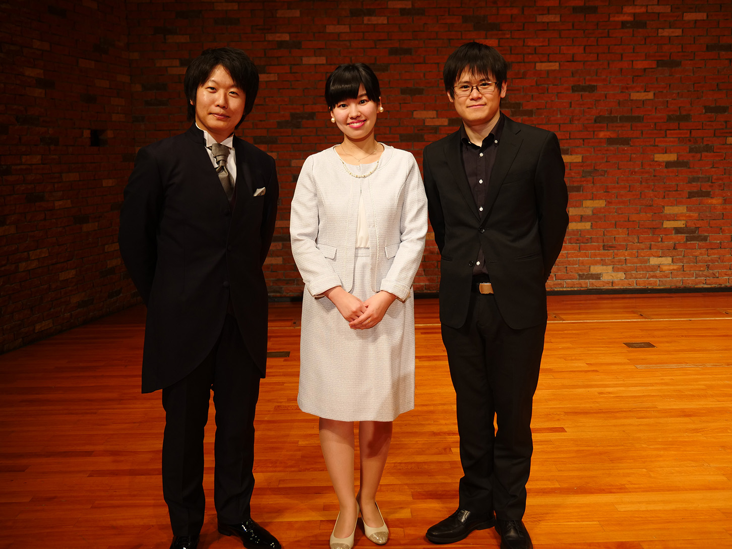 オルガン冨田さん、司会の坂田さんと